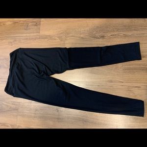 LuLa Roe black leggings